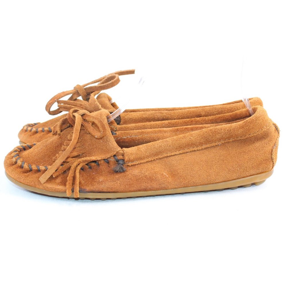 Minnetonka Model: 402  Brown Suede Fringe Non Skid Sole Moccasin Flat #124 - Picture 7 of 9